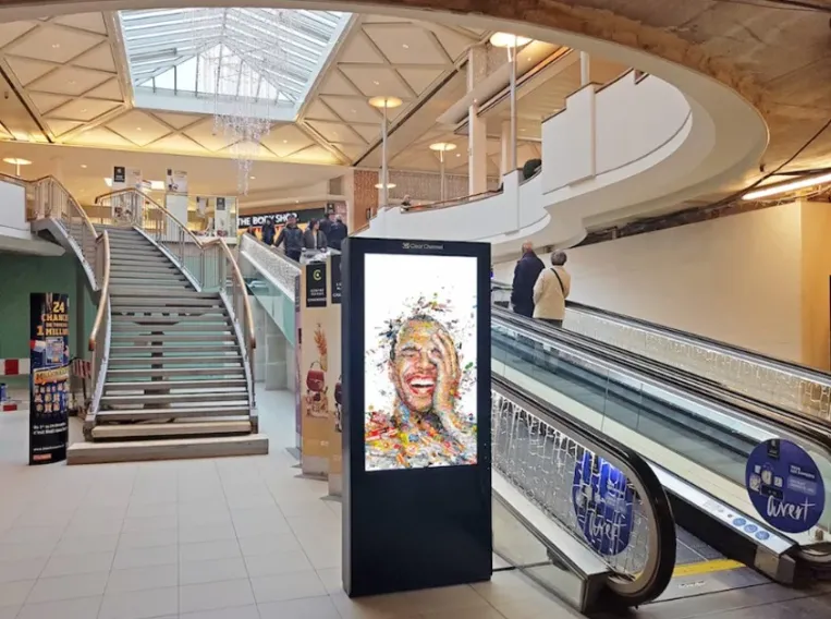 SHOPPING CENTERS E DOOH: TECNOLOGIA DIGITAL NO PONTO DE VENDA NO TOCANTINS