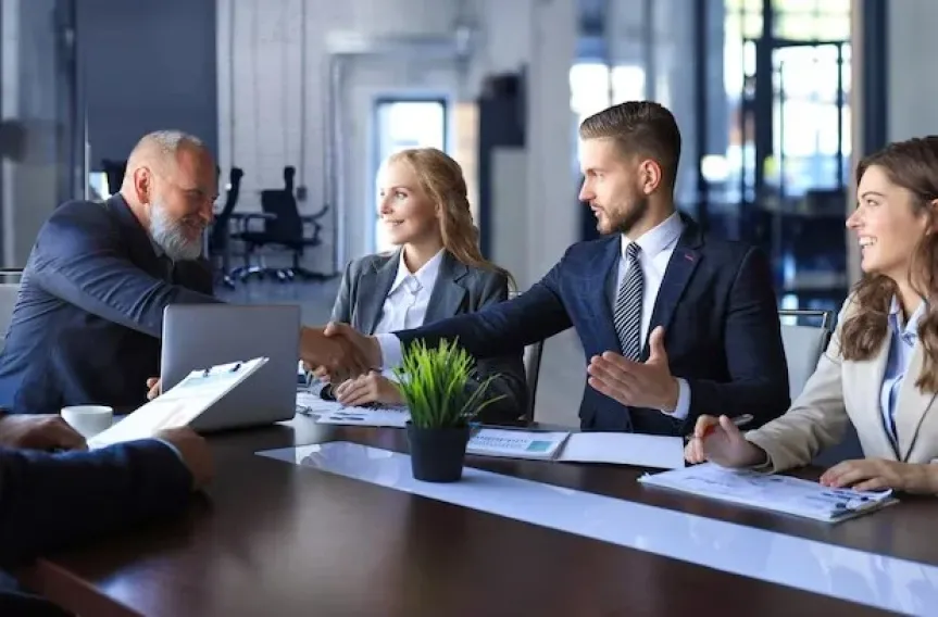 PRESEN&Ccedil;A QUE CONSTR&Oacute;I NEG&Oacute;CIOS: O PAPEL DO OOH NO PLANEJAMENTO B2B DO 1&ordm; TRIMESTRE