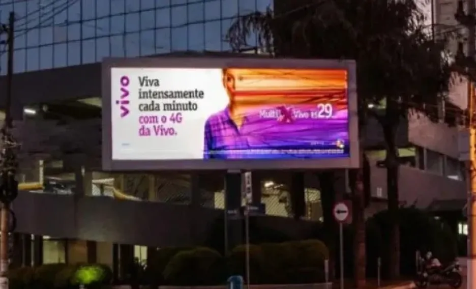 O CRESCIMENTO DA M&Iacute;DIA EXTERNA