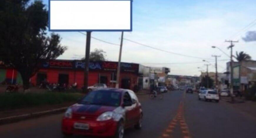 Anuncie Front-Light em Aragua&iacute;na